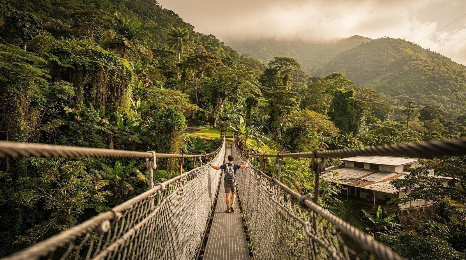 Puentes Colgantes de Arenal en El Castillo: una forma más tranquila de ver el volcán