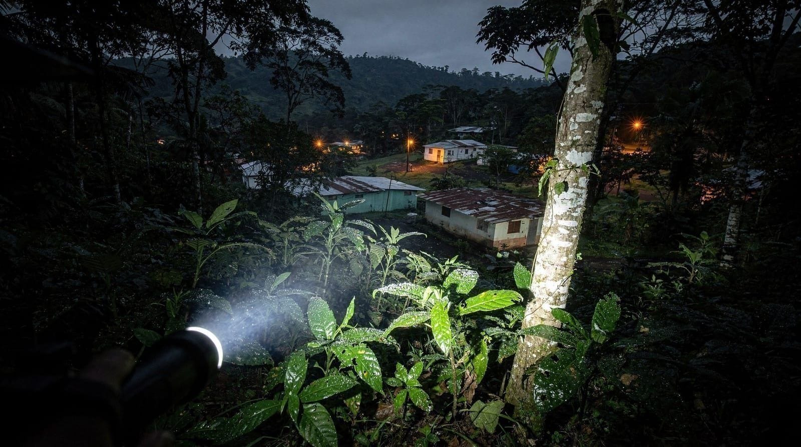 Qué llevar a una caminata nocturna en La Fortuna